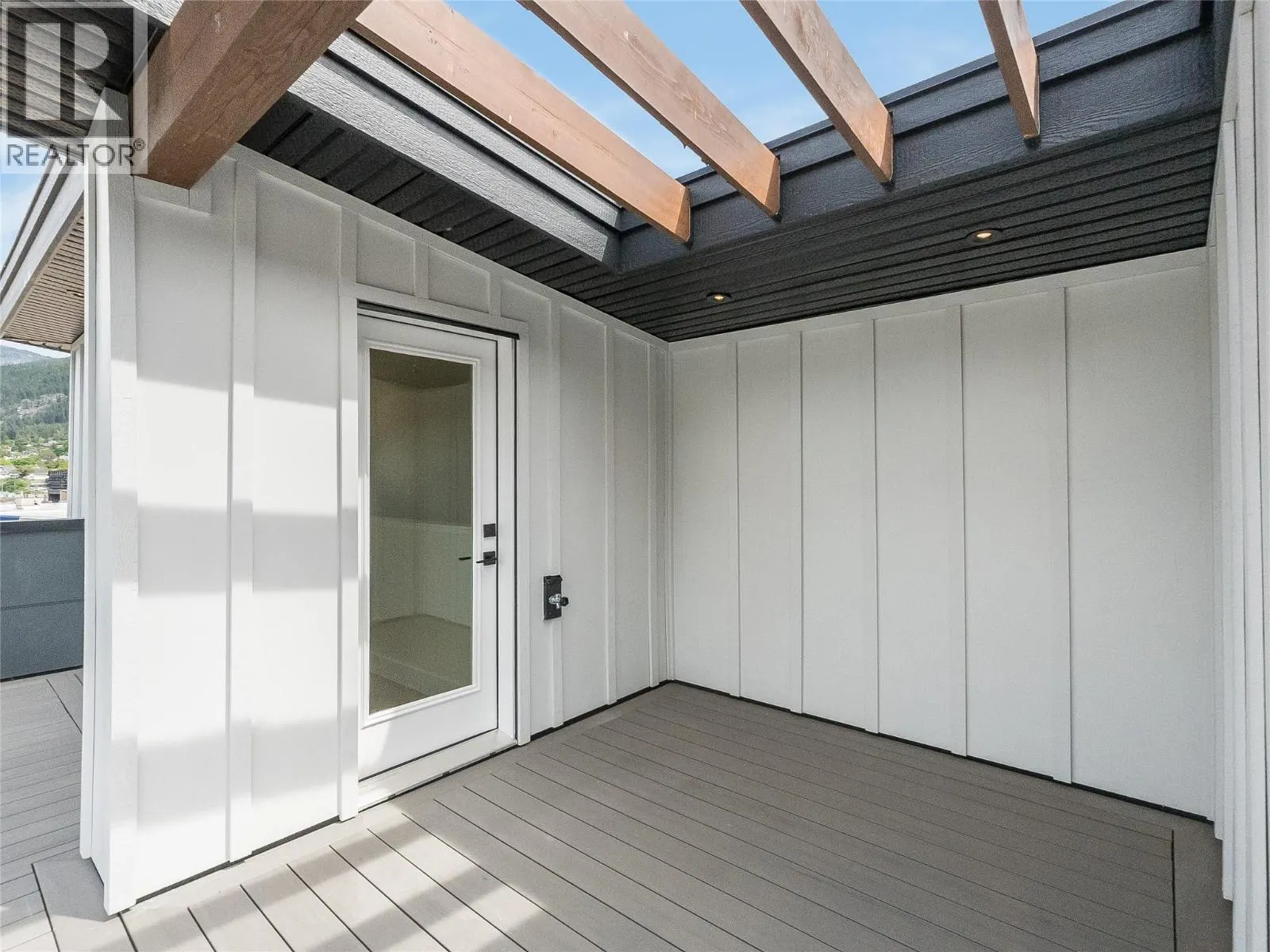 910 Lakeside Drive Unit# 203