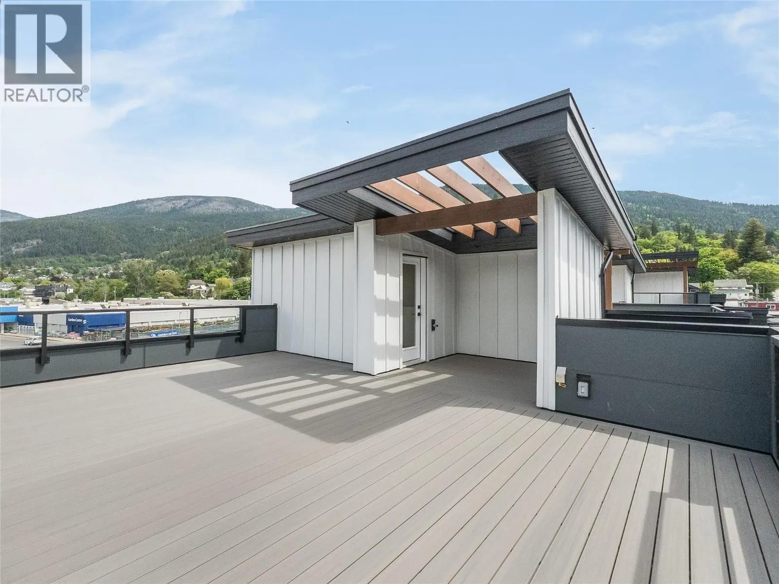 910 Lakeside Drive Unit# 203