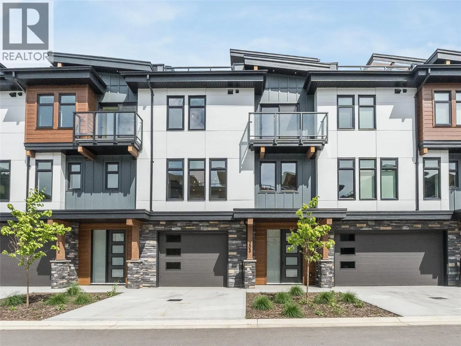 910 Lakeside Drive Unit# 203