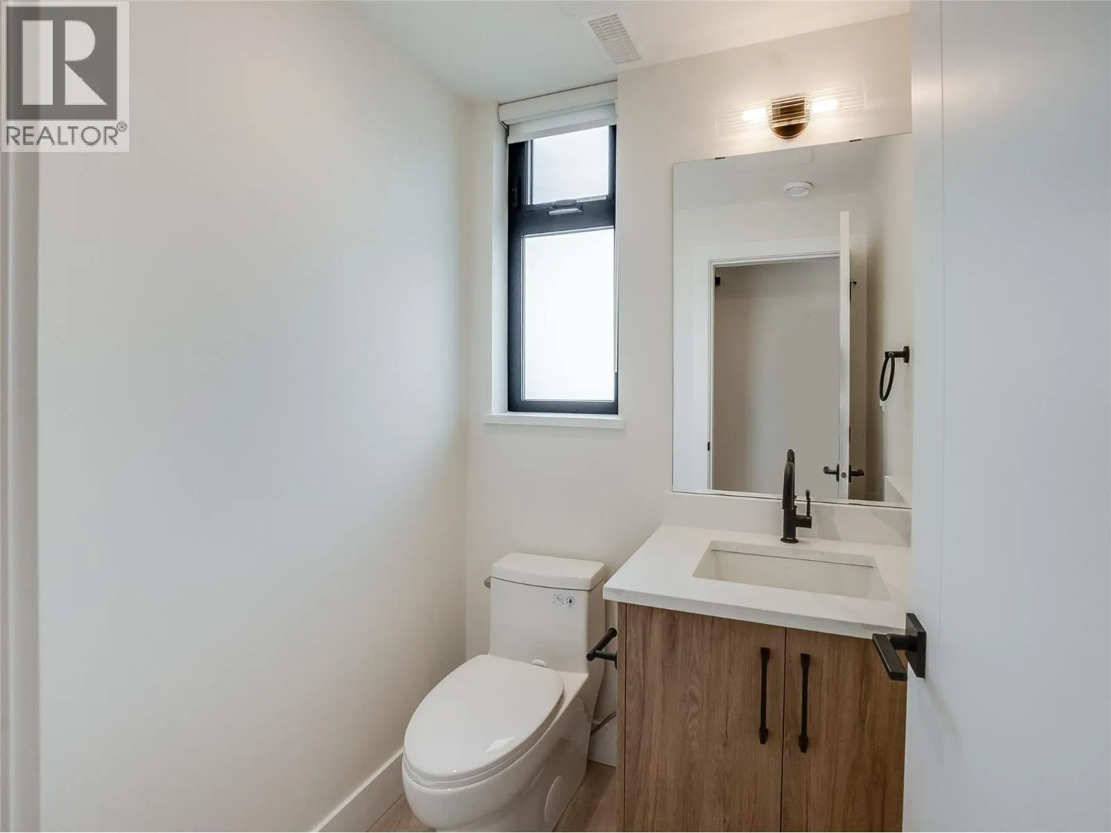 910 Lakeside Drive Unit# 203