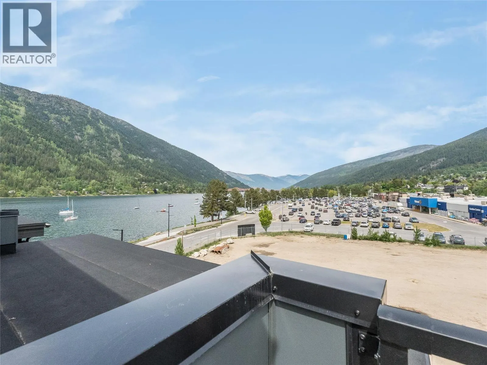 910 Lakeside Drive Unit# 203