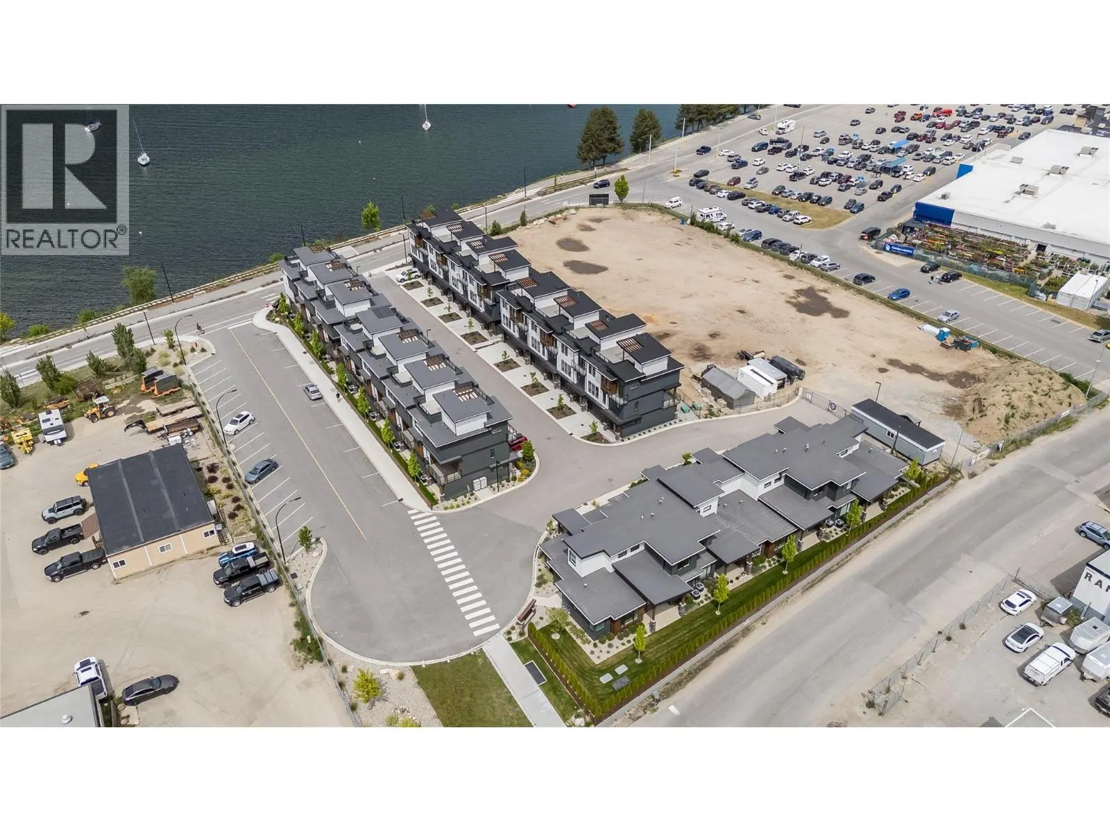 910 Lakeside Drive Unit# 203