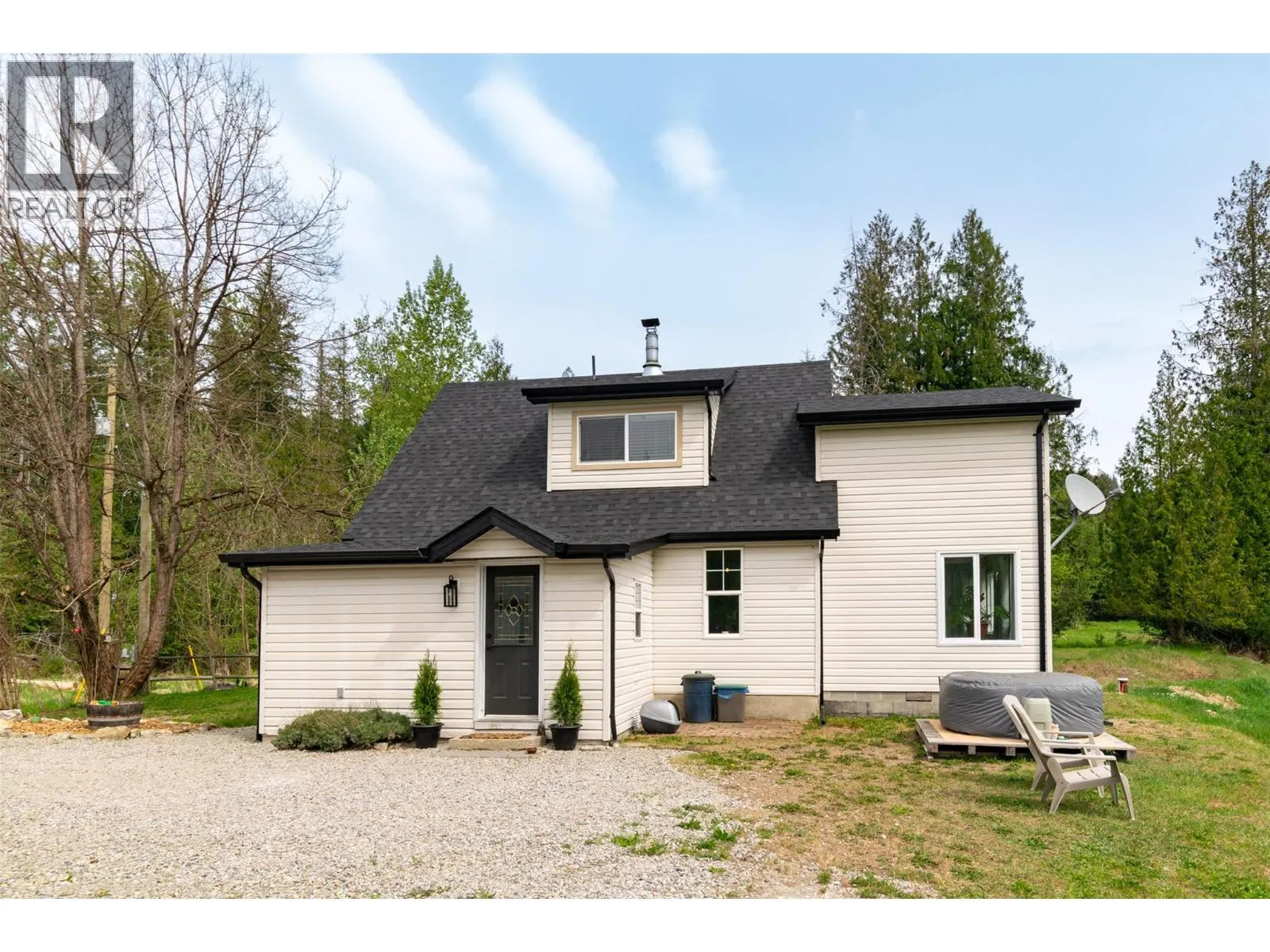 2904 Enderby Mabel Lake Road