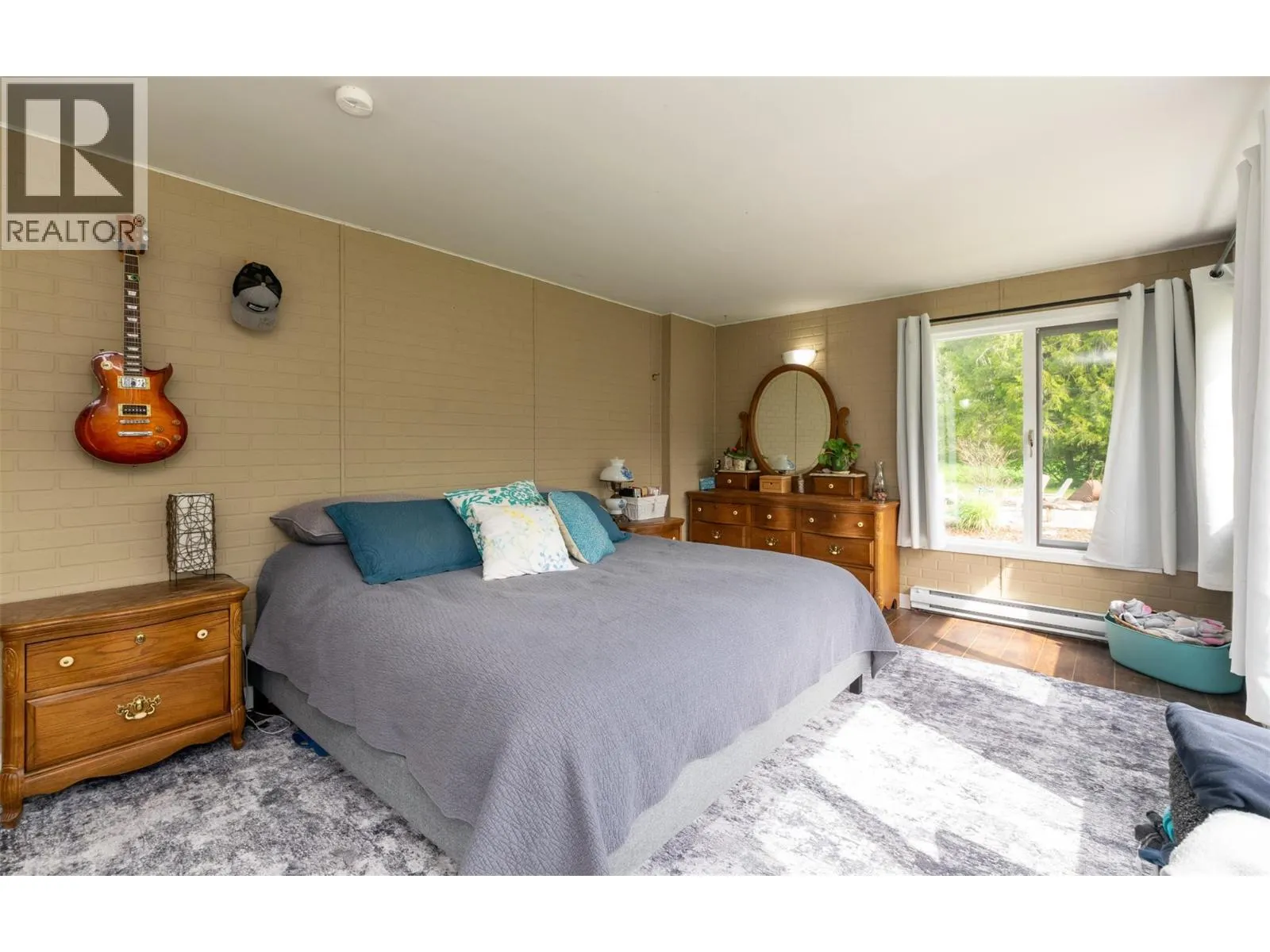 2904 Enderby Mabel Lake Road