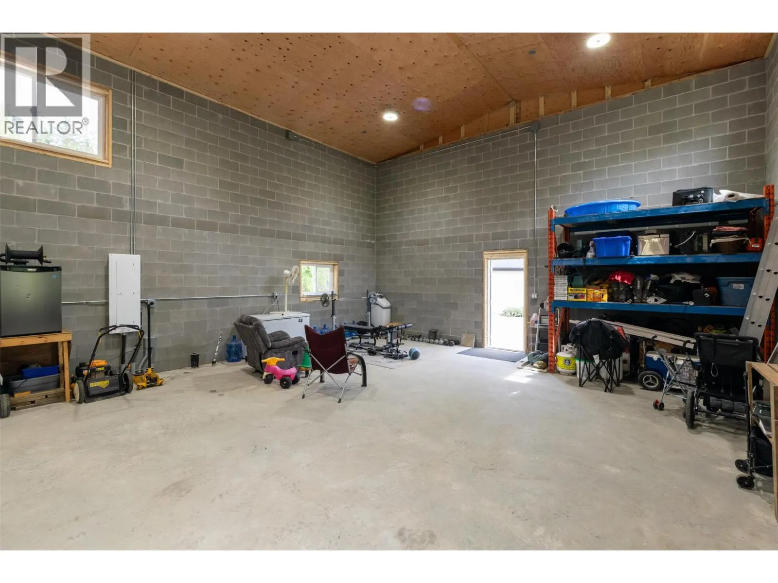 2904 Enderby Mabel Lake Road