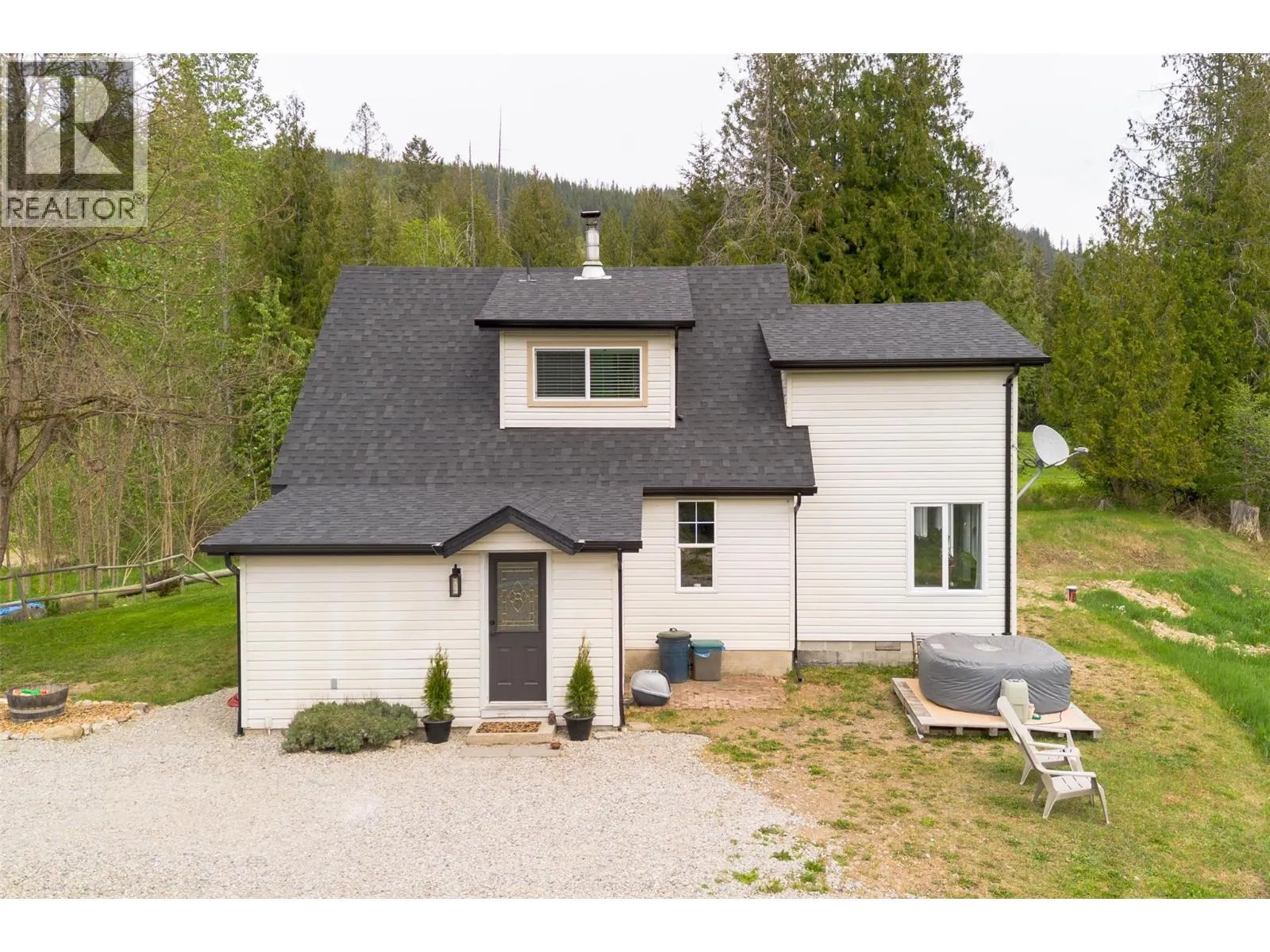 2904 Enderby Mabel Lake Road