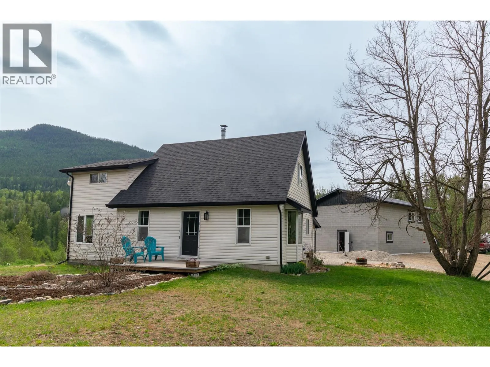 2904 Enderby Mabel Lake Road
