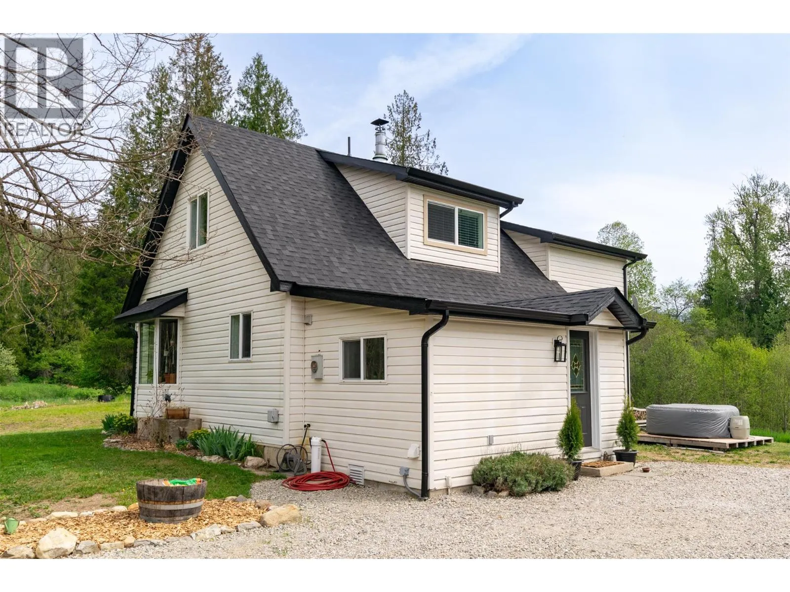 2904 Enderby Mabel Lake Road
