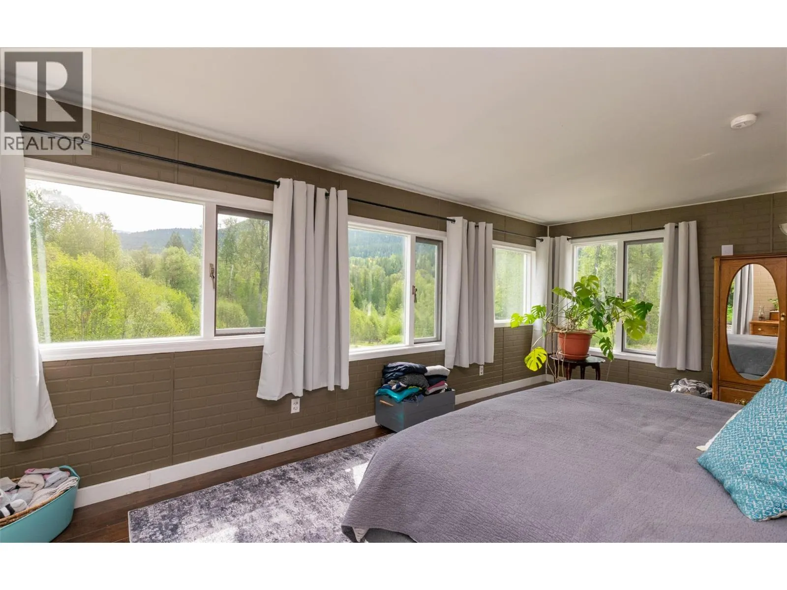2904 Enderby Mabel Lake Road