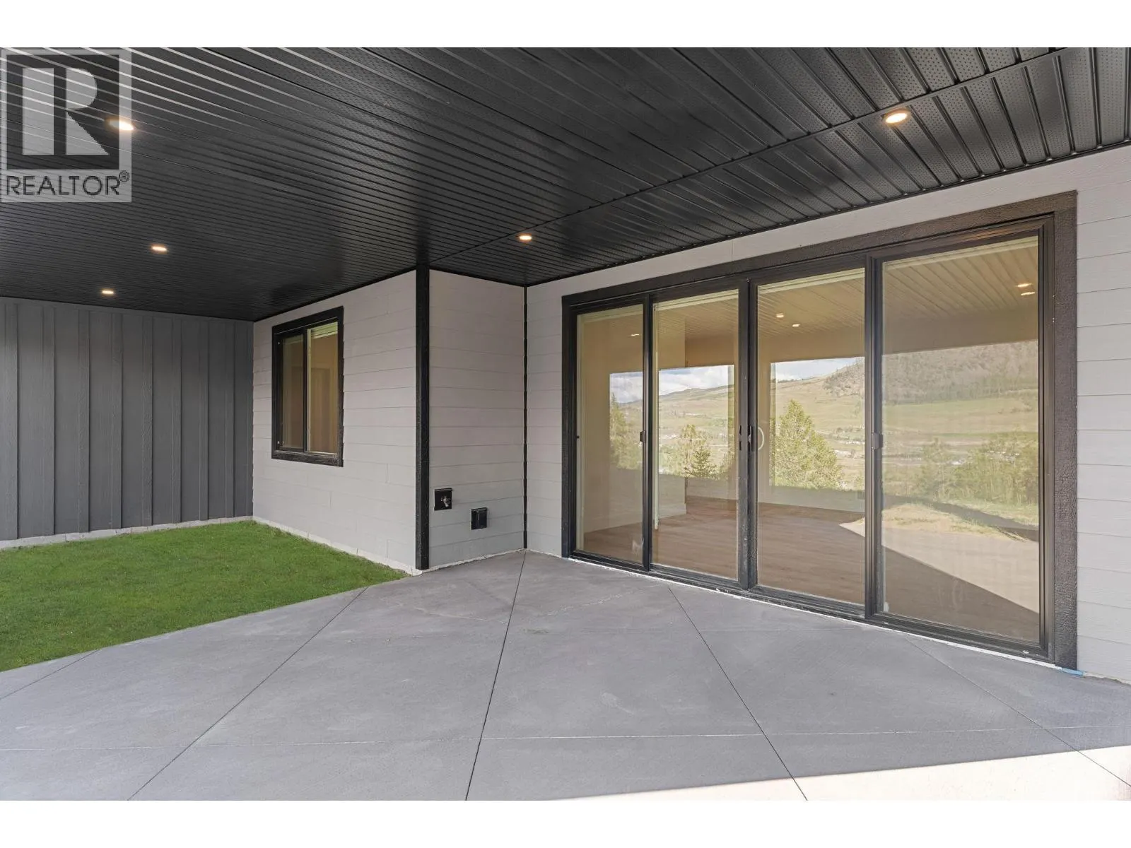 2140 Montenegro Drive