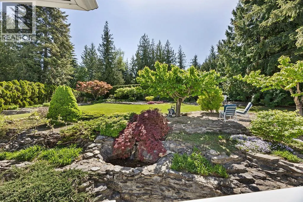 2864 Hilltop Road
