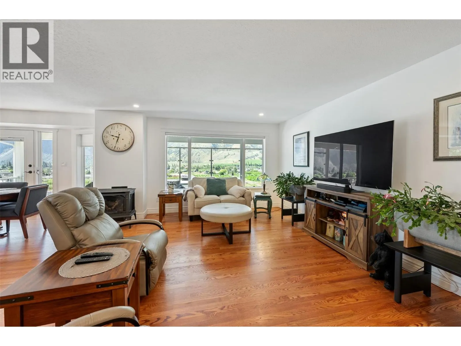 101 2nd Avenue