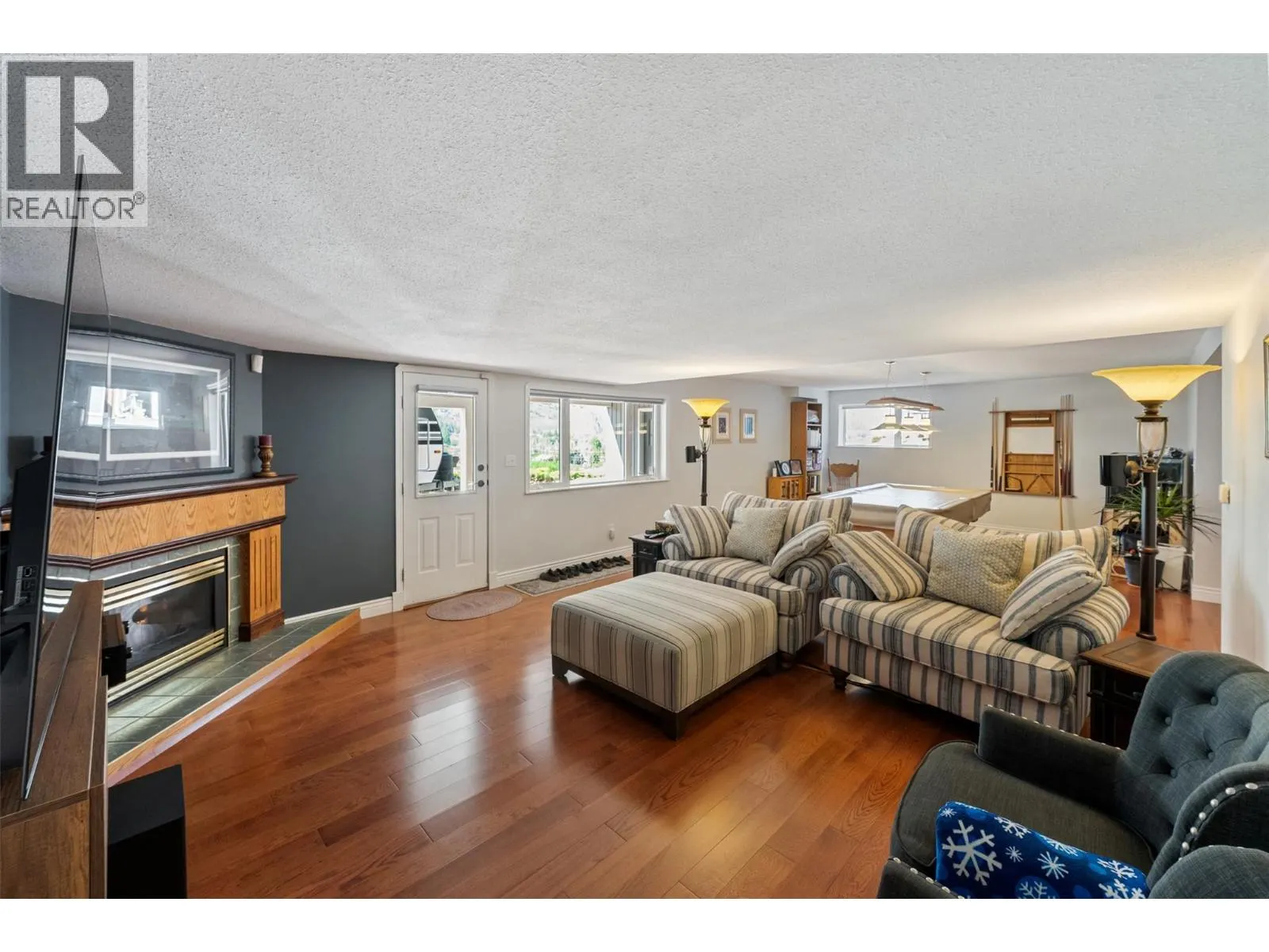 101 2nd Avenue