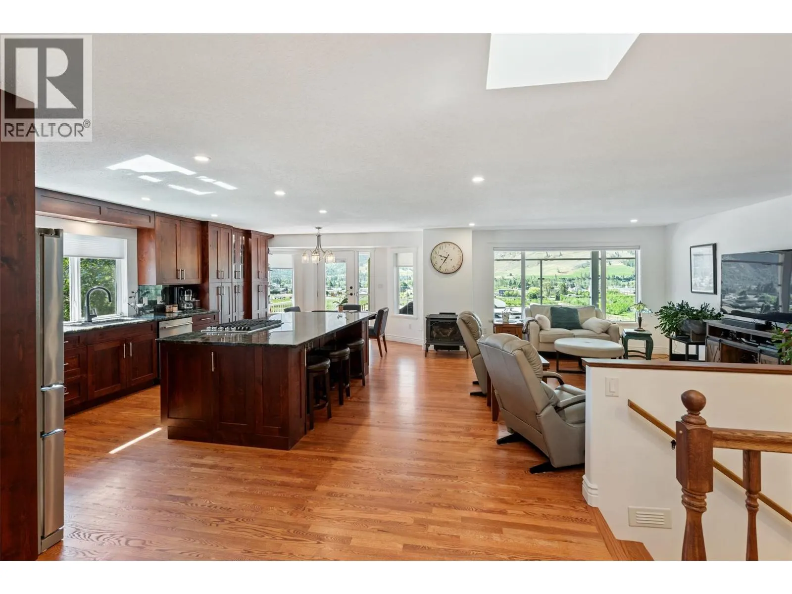 101 2nd Avenue