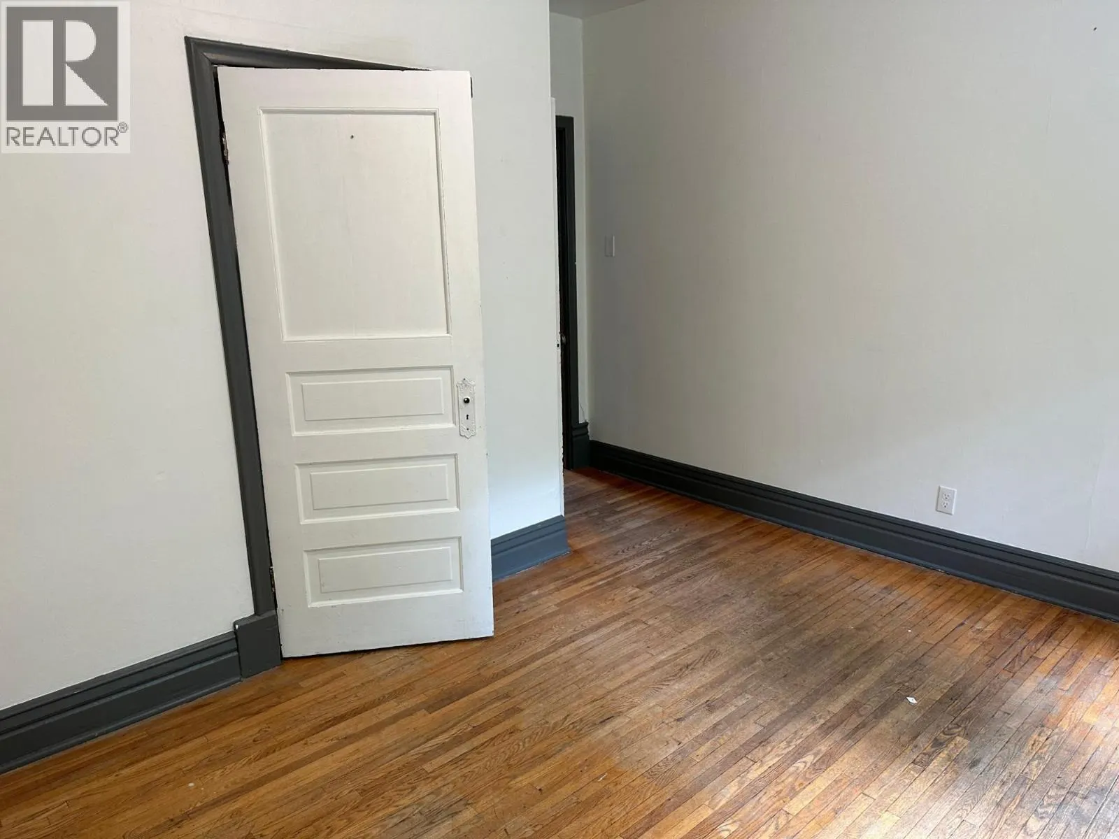 815 Baker Street