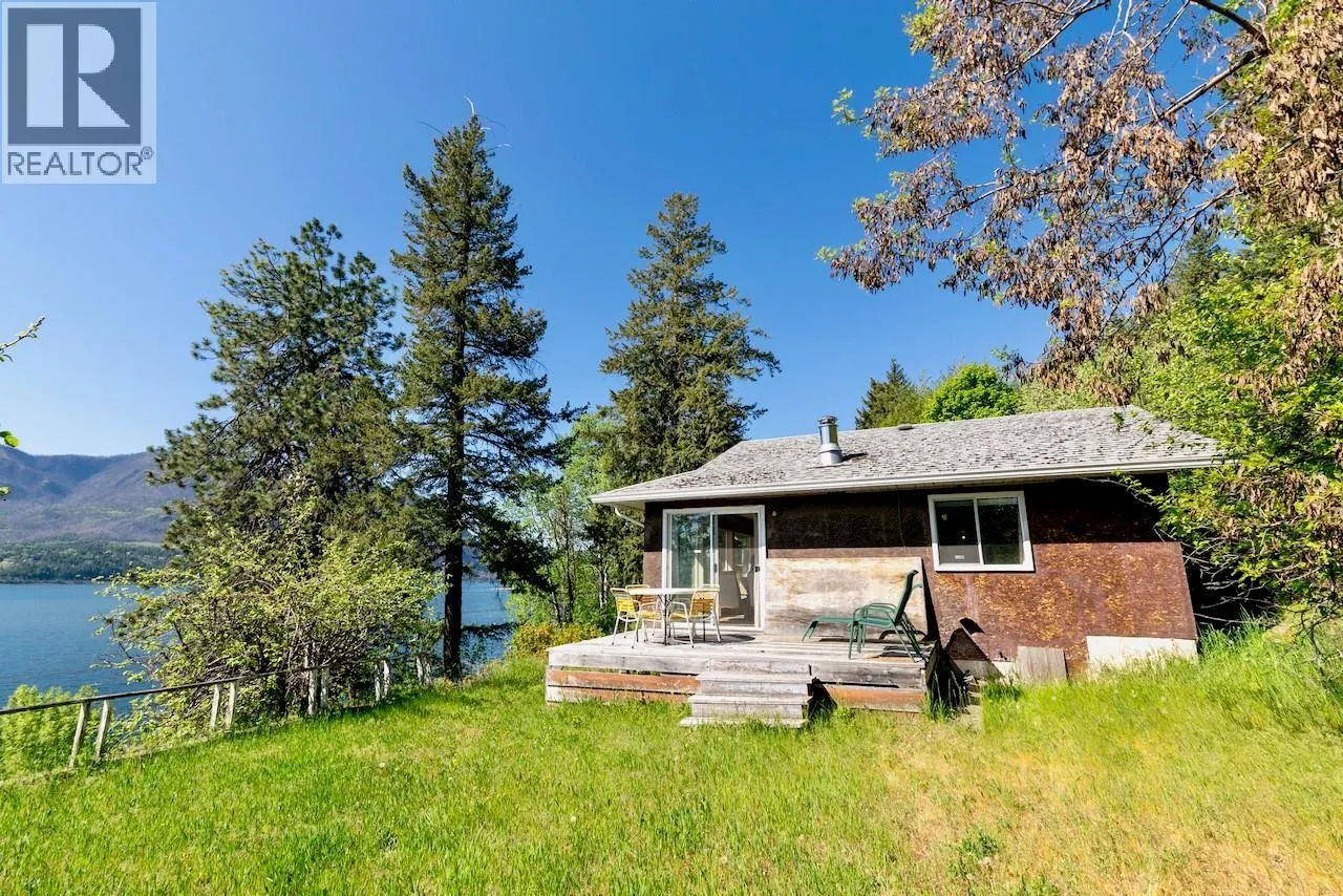 3035 Squilax-Anglemont Road