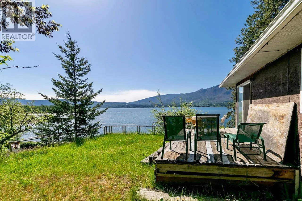 3035 Squilax-Anglemont Road