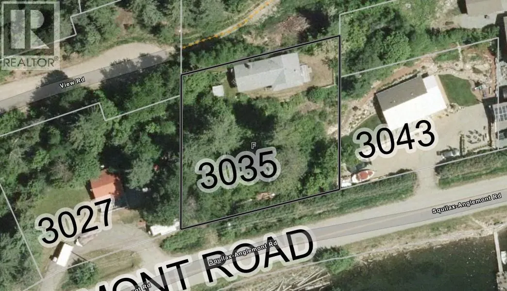 3035 Squilax-Anglemont Road