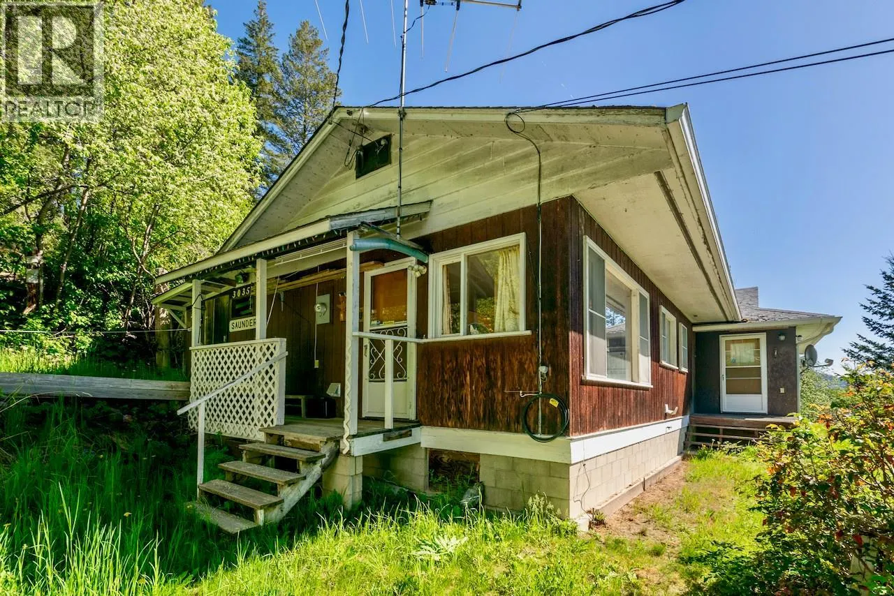 3035 Squilax-Anglemont Road