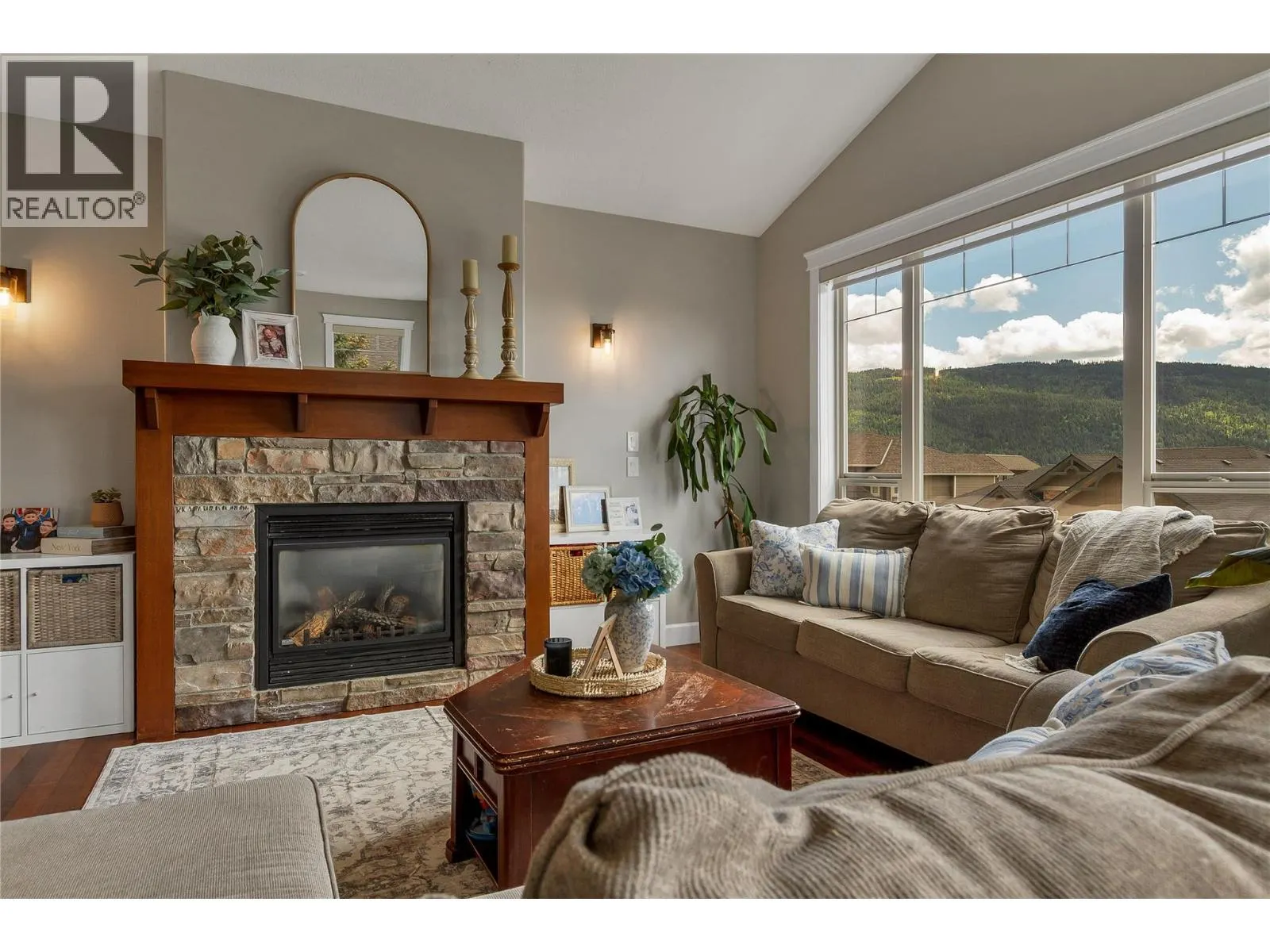 1449 Red Mountain Place