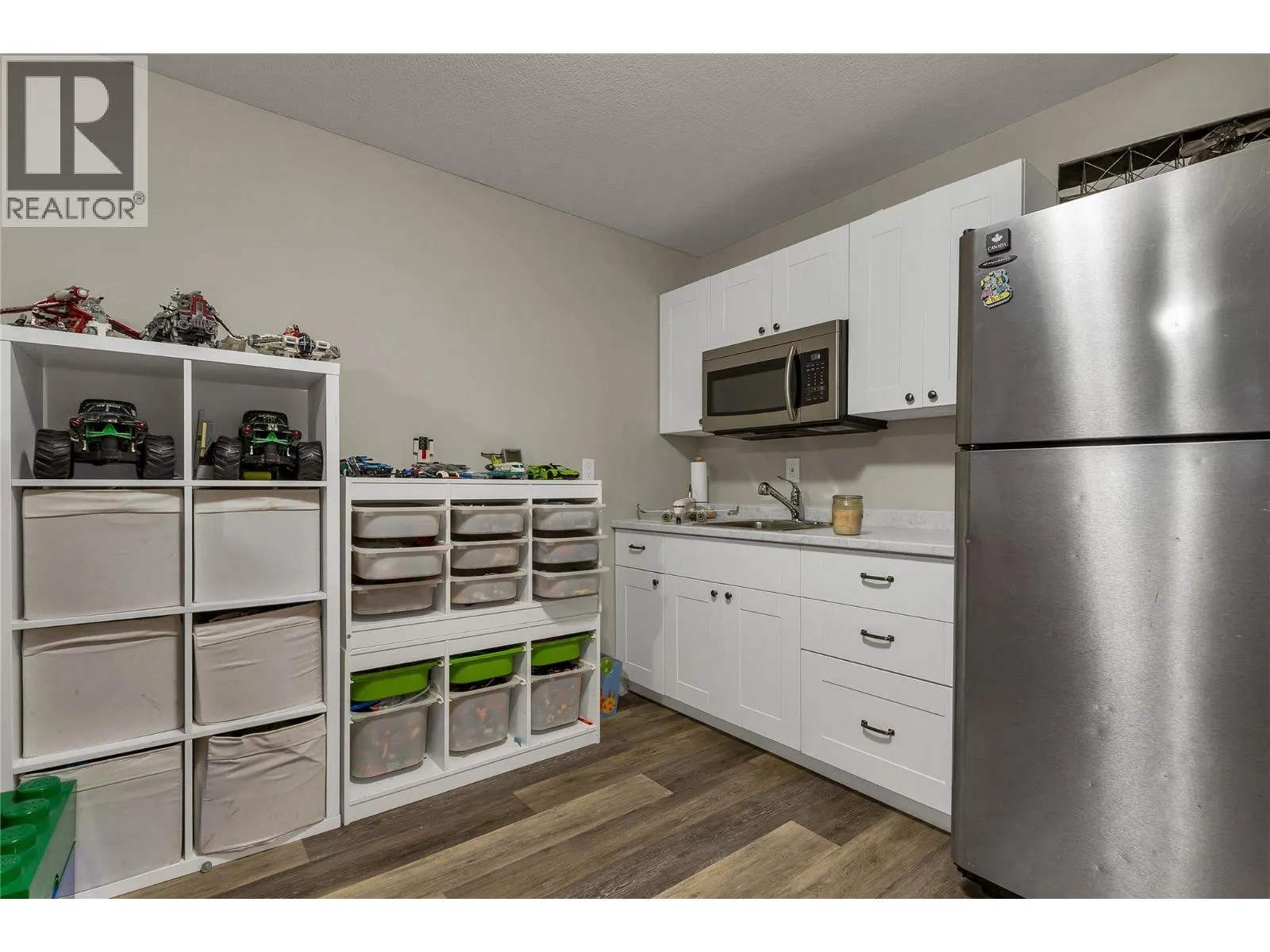 1449 Red Mountain Place