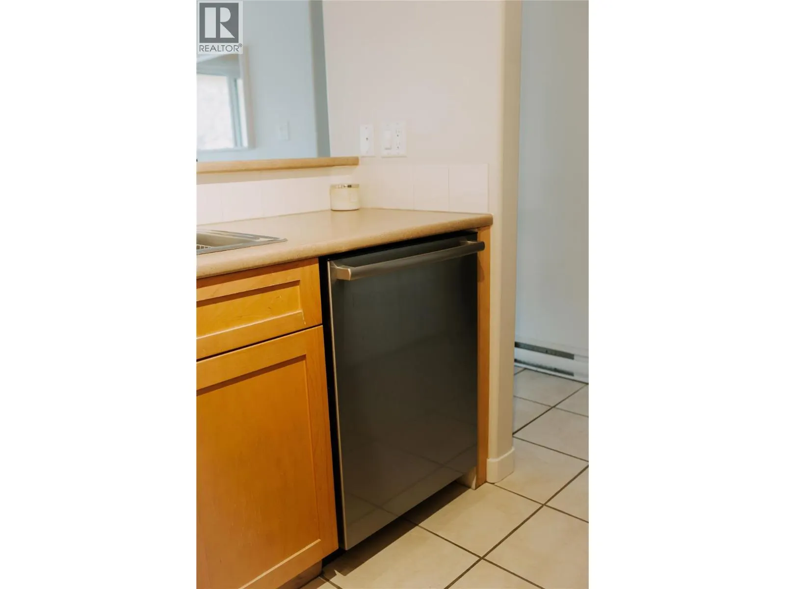 7600 COTTONWOOD Drive Unit# 6