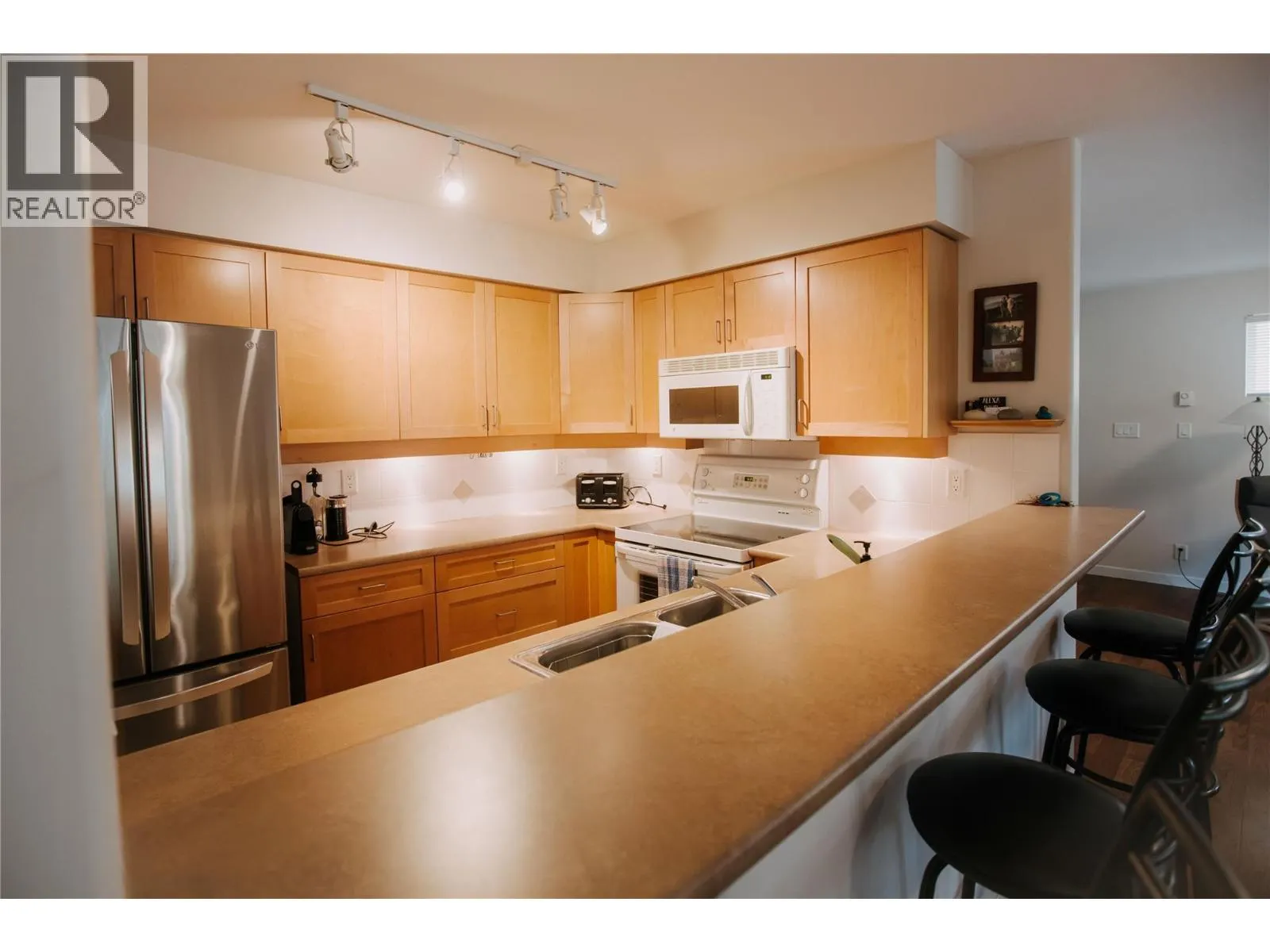 7600 COTTONWOOD Drive Unit# 6