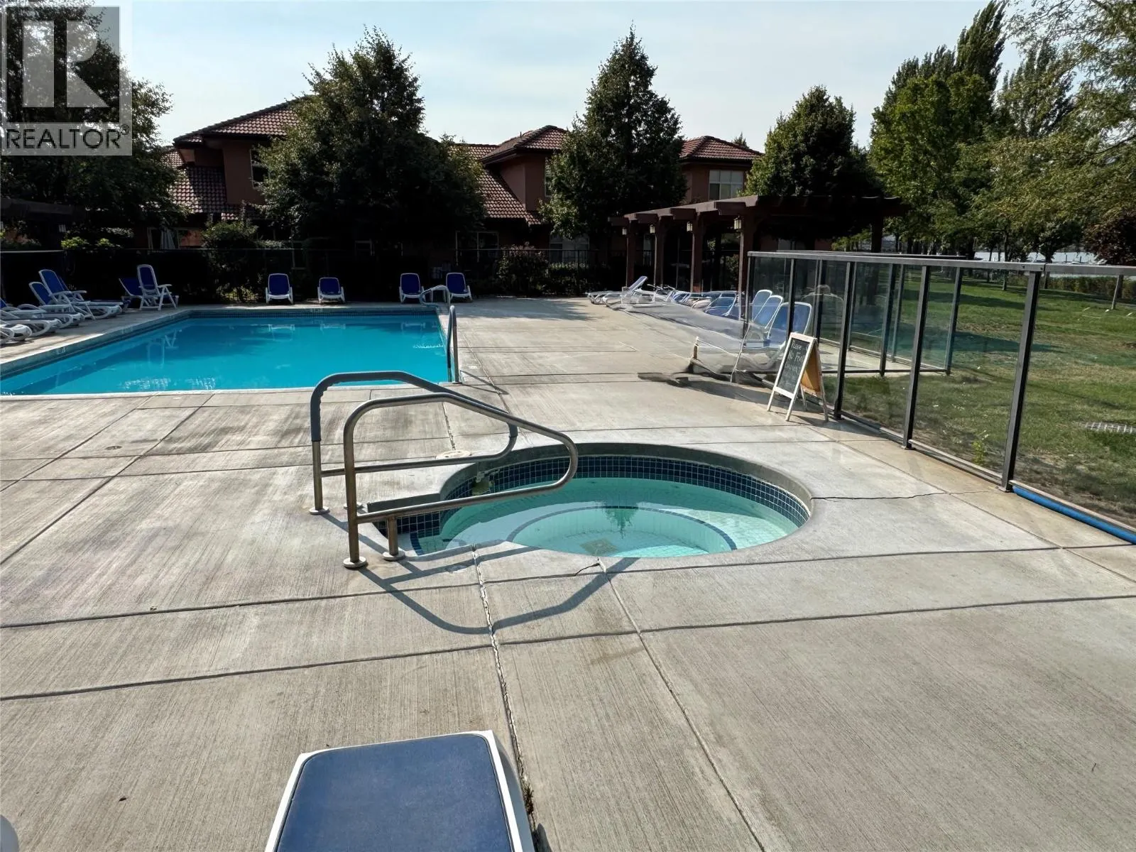 7600 COTTONWOOD Drive Unit# 6
