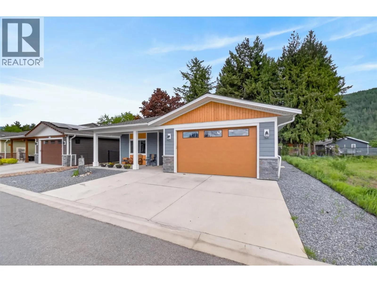 1123 Willow Row