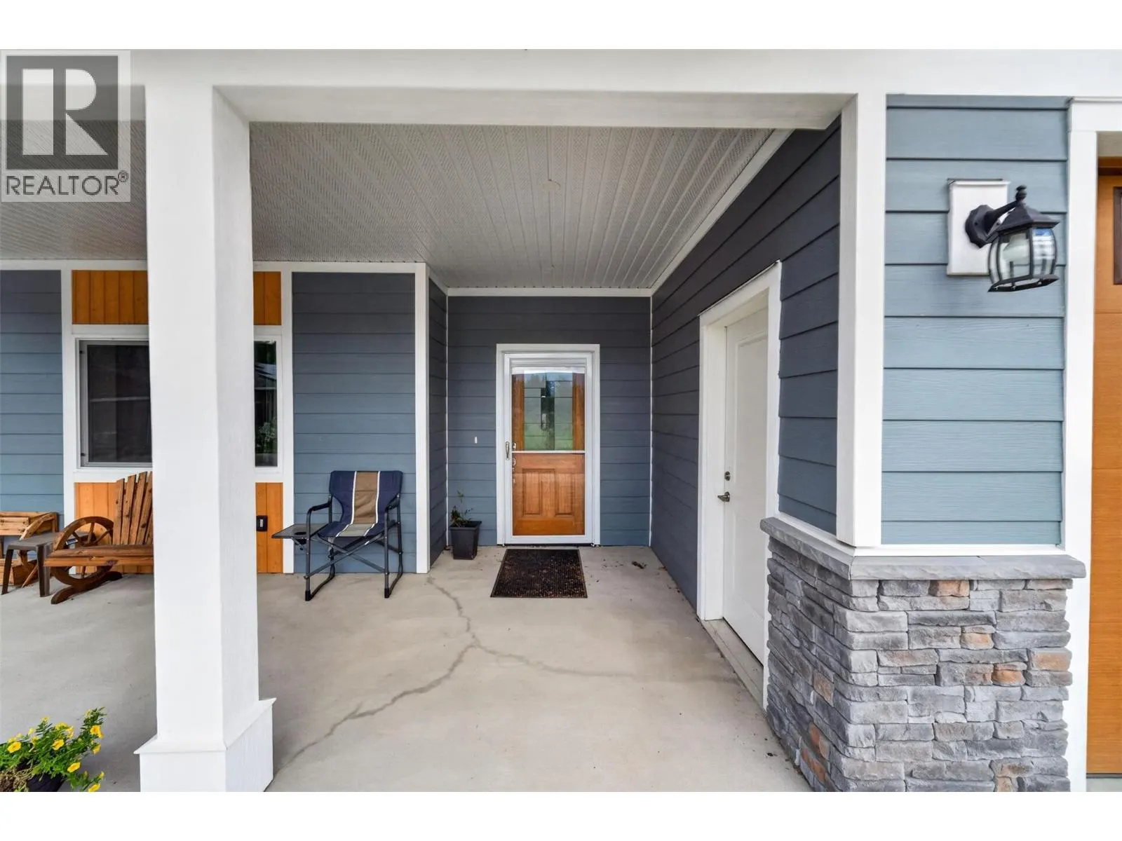 1123 Willow Row