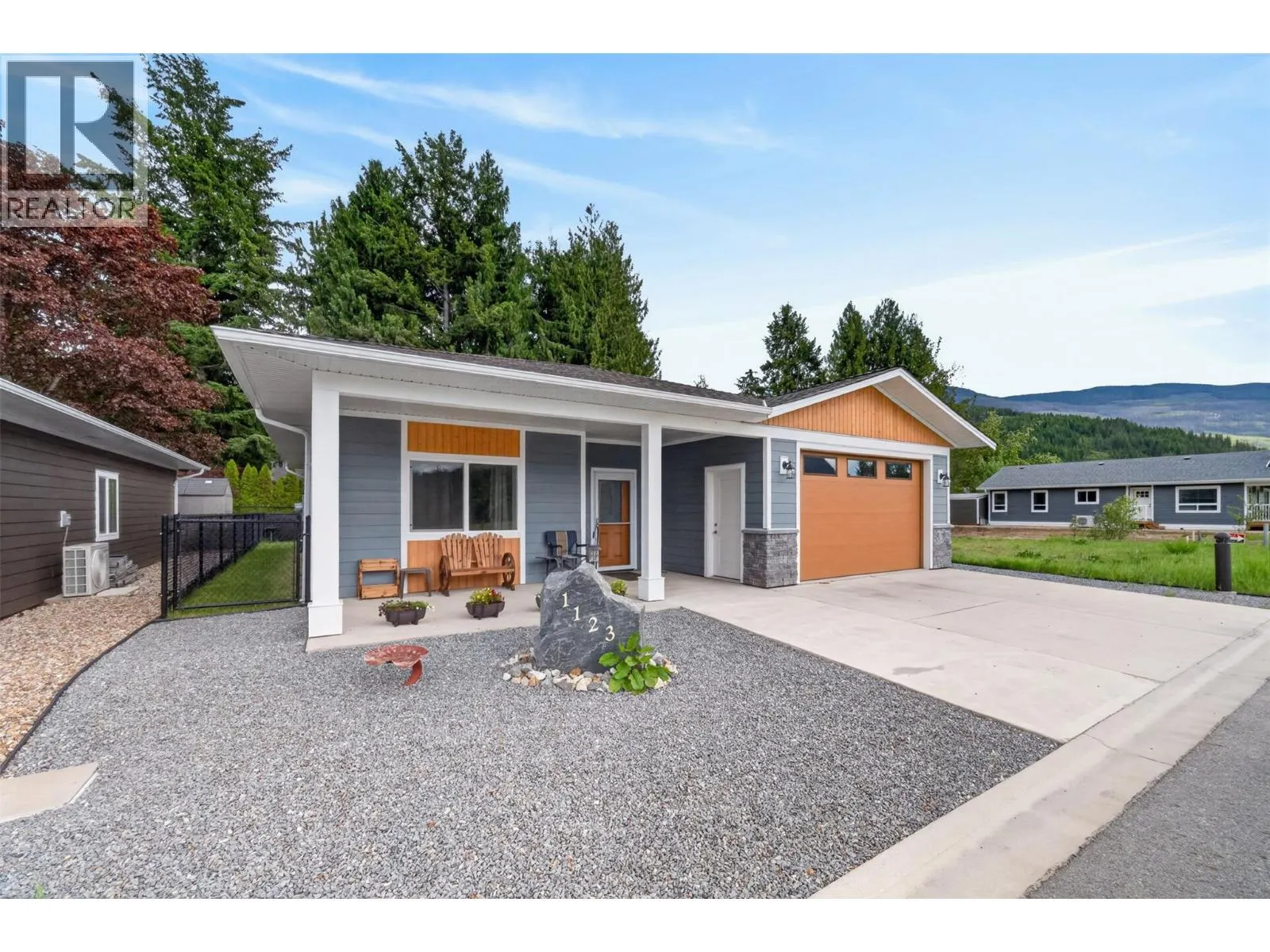 1123 Willow Row