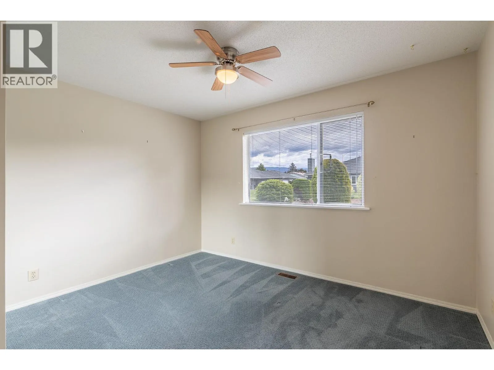 11523 Dunsdon Crescent Unit# 8