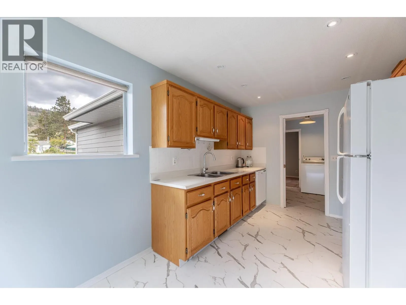 11523 Dunsdon Crescent Unit# 8
