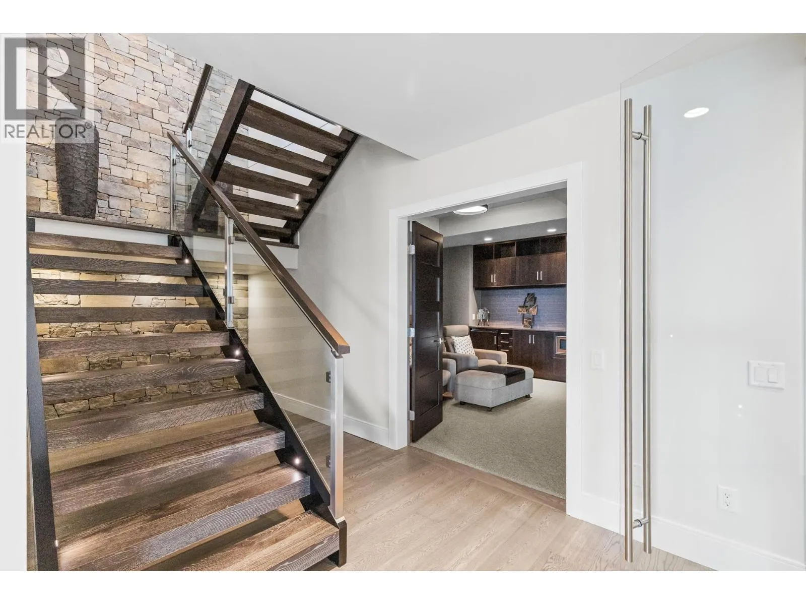 162 Skyland Drive