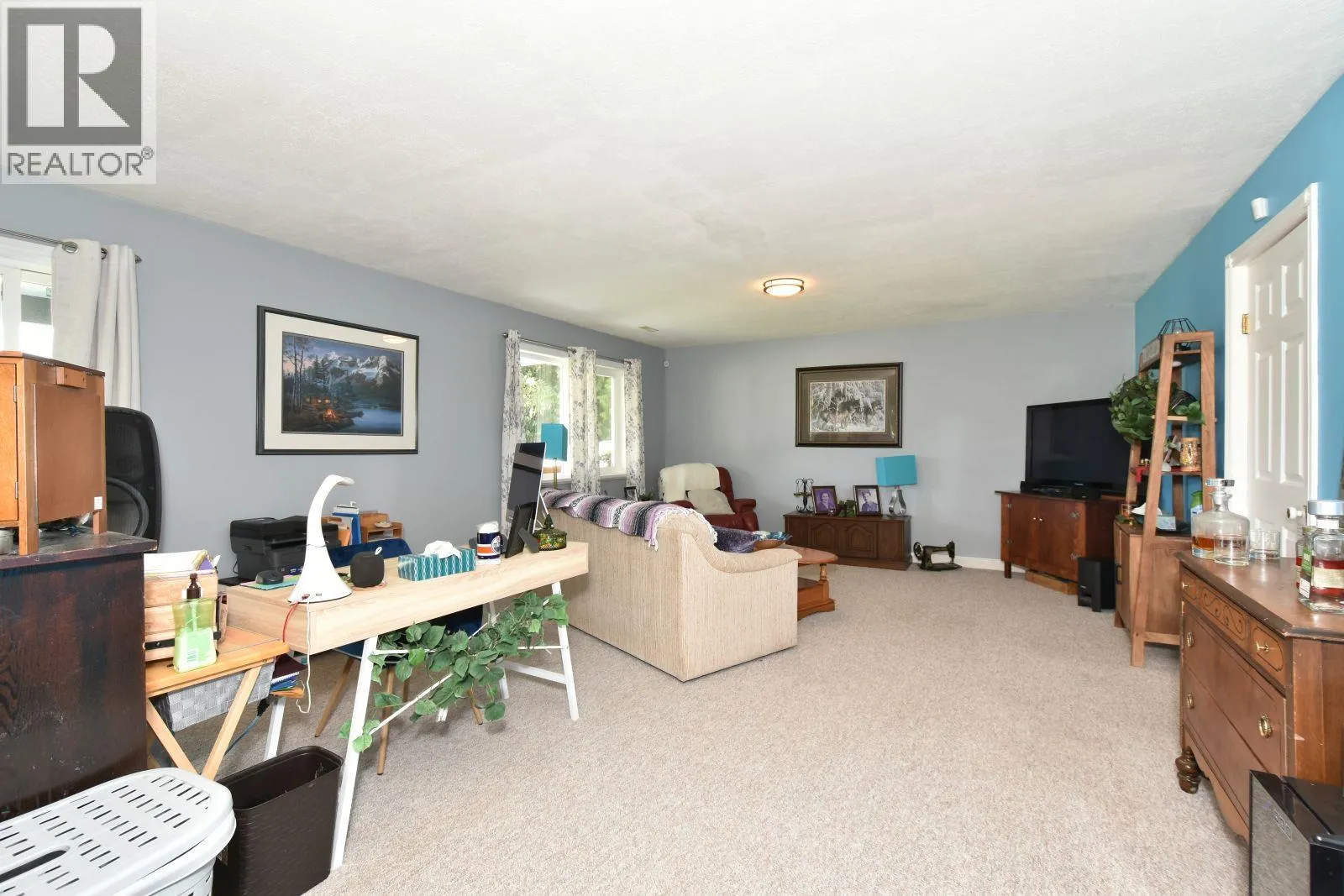 2860 Marine Drive