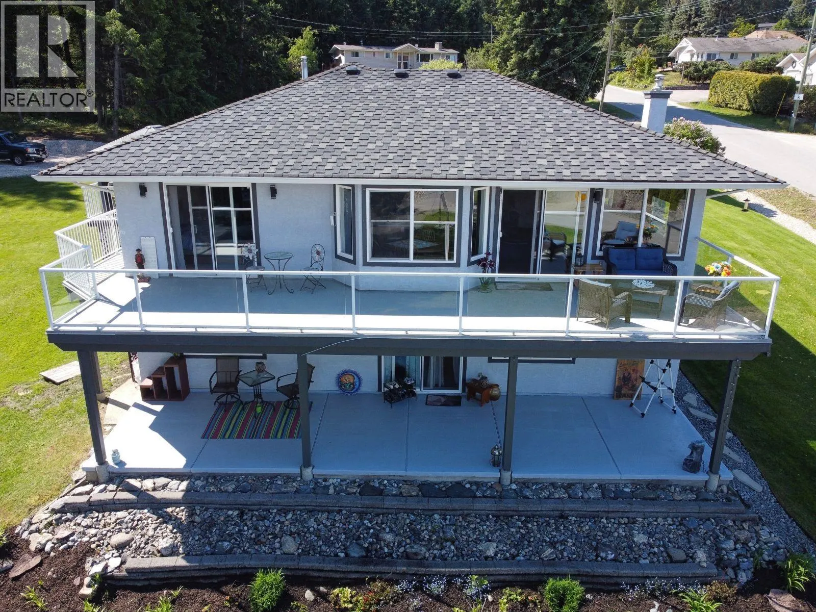 2860 Marine Drive