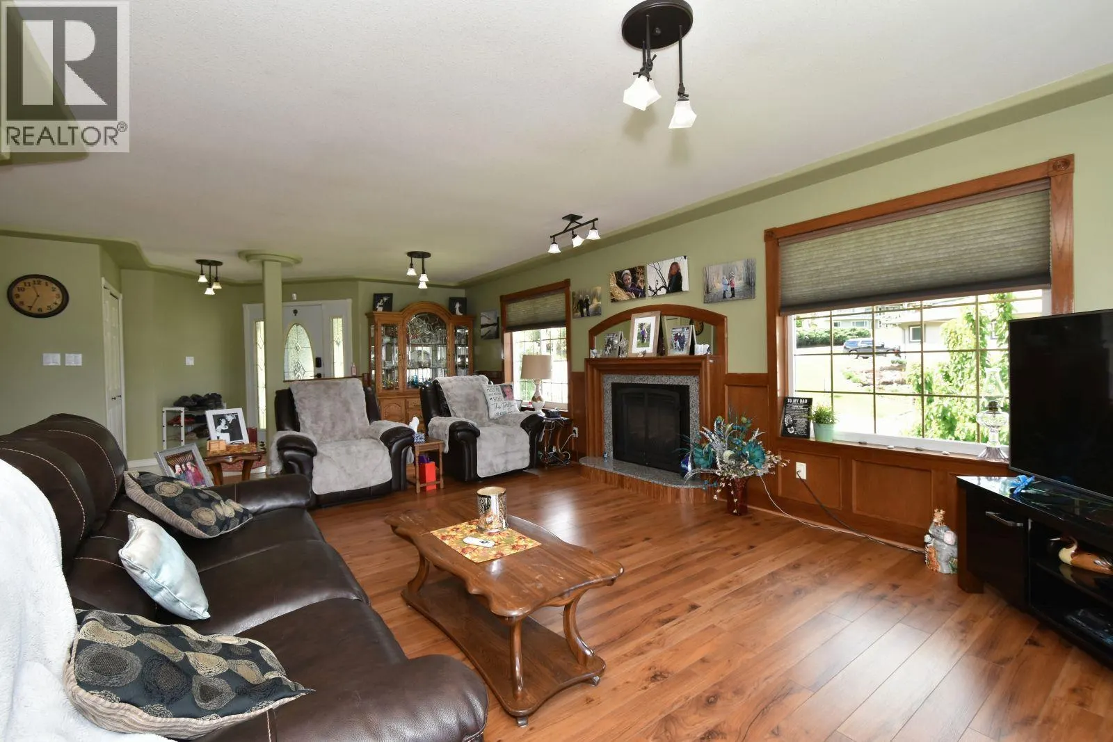 2860 Marine Drive