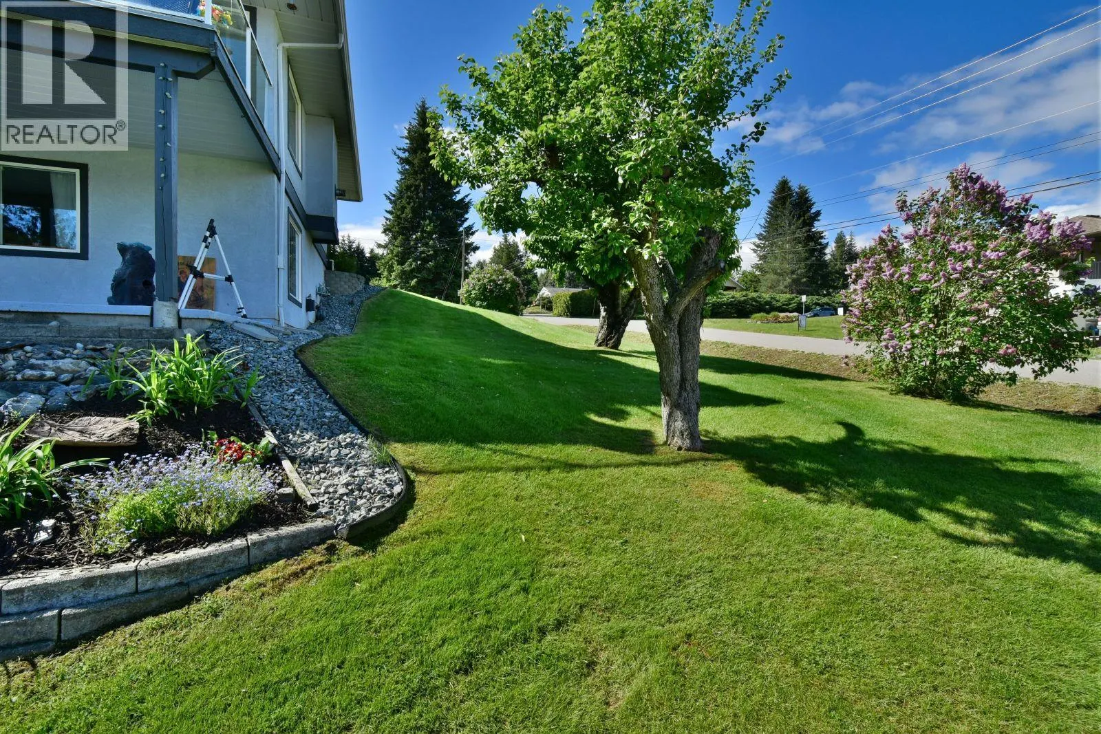 2860 Marine Drive