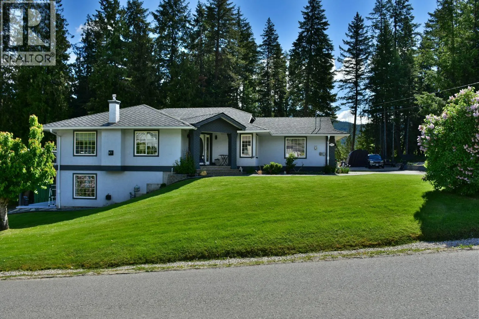 2860 Marine Drive