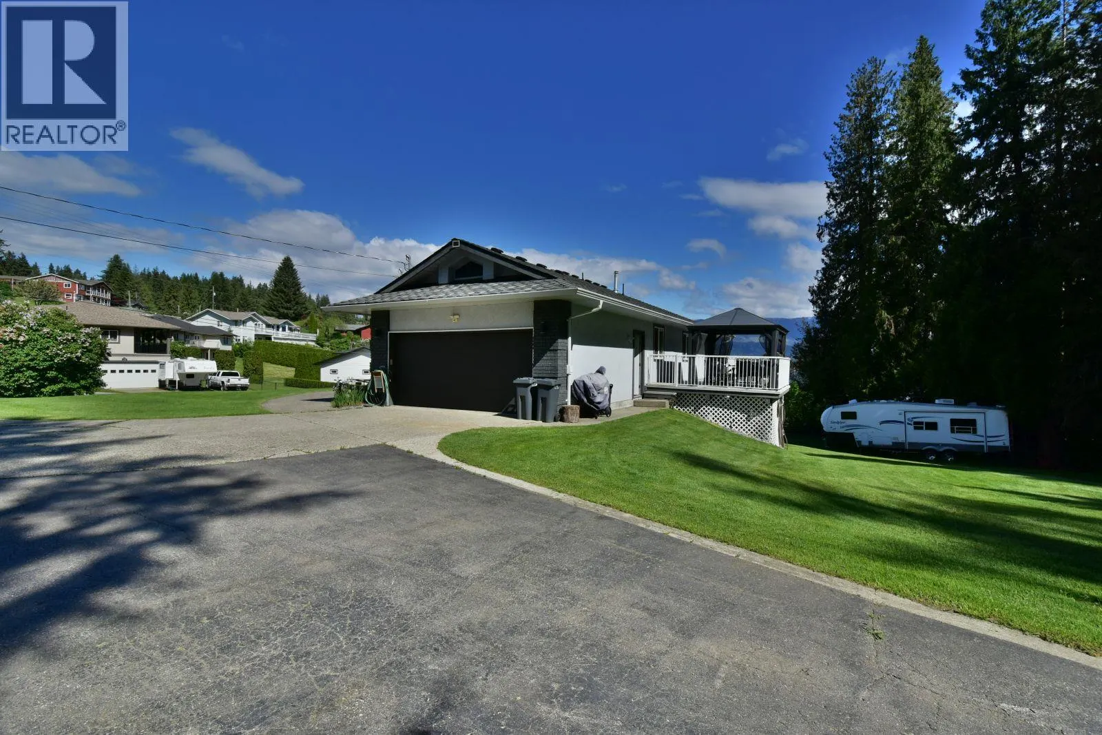 2860 Marine Drive