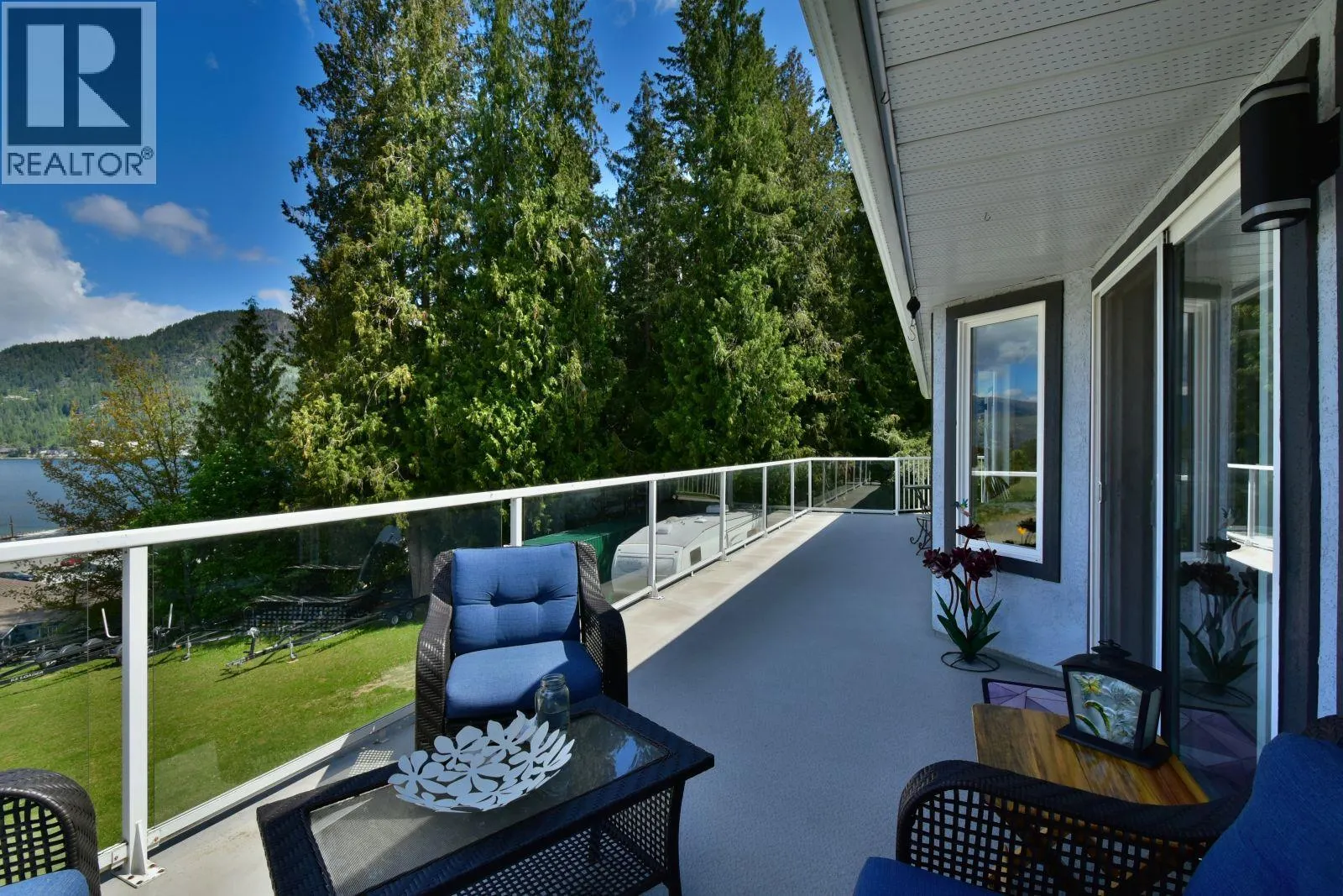 2860 Marine Drive