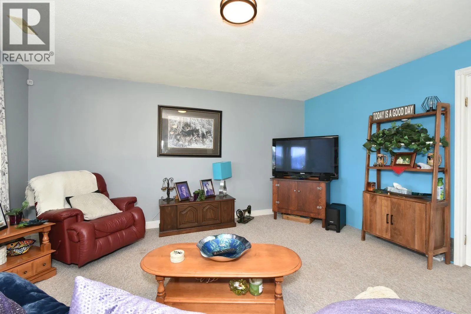 2860 Marine Drive