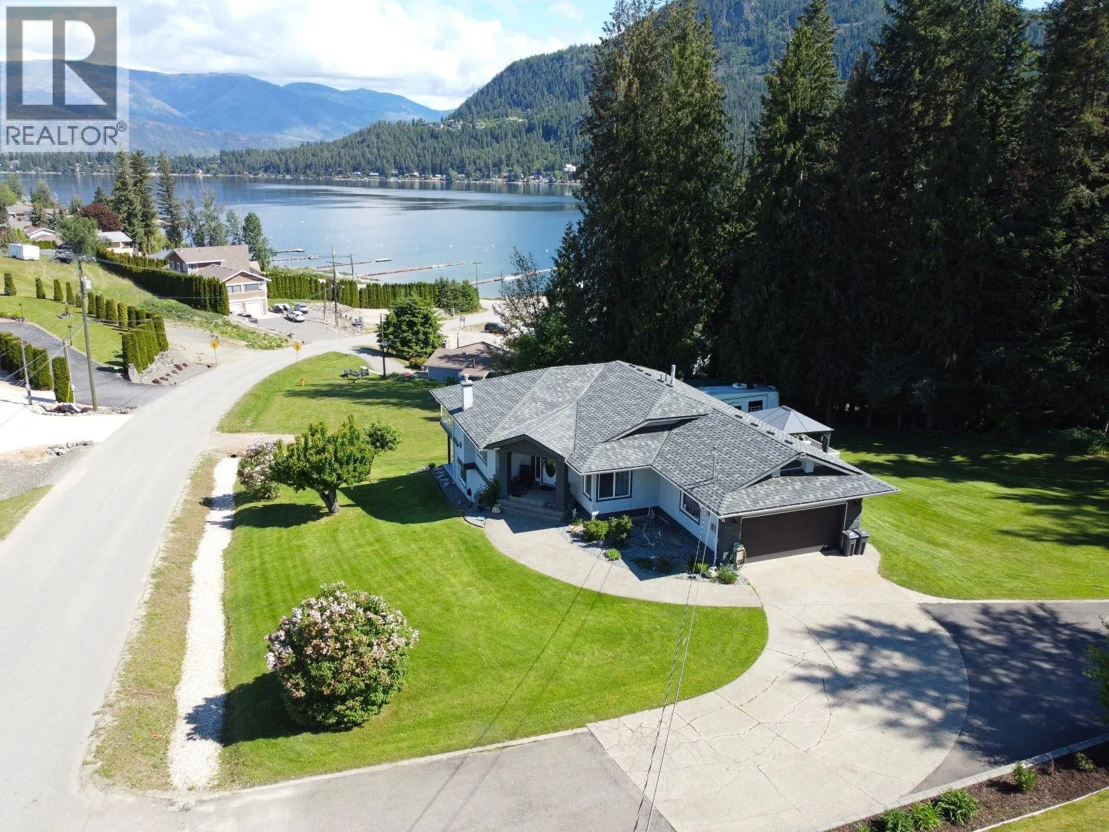 2860 Marine Drive
