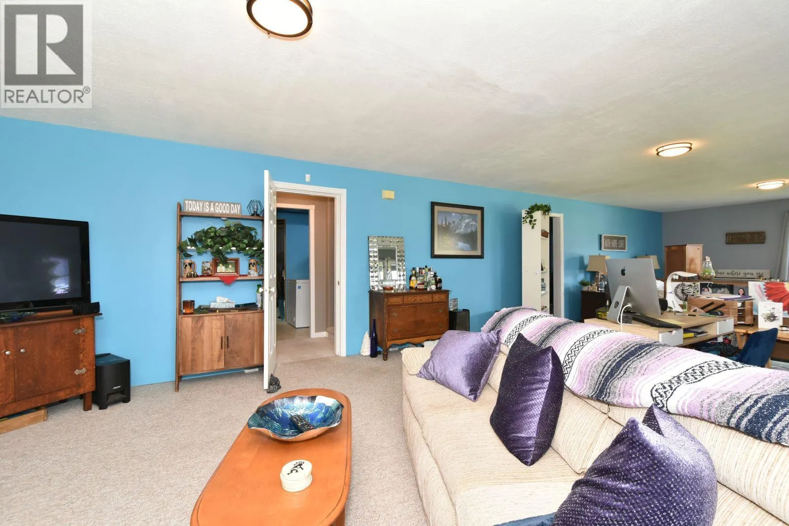 2860 Marine Drive