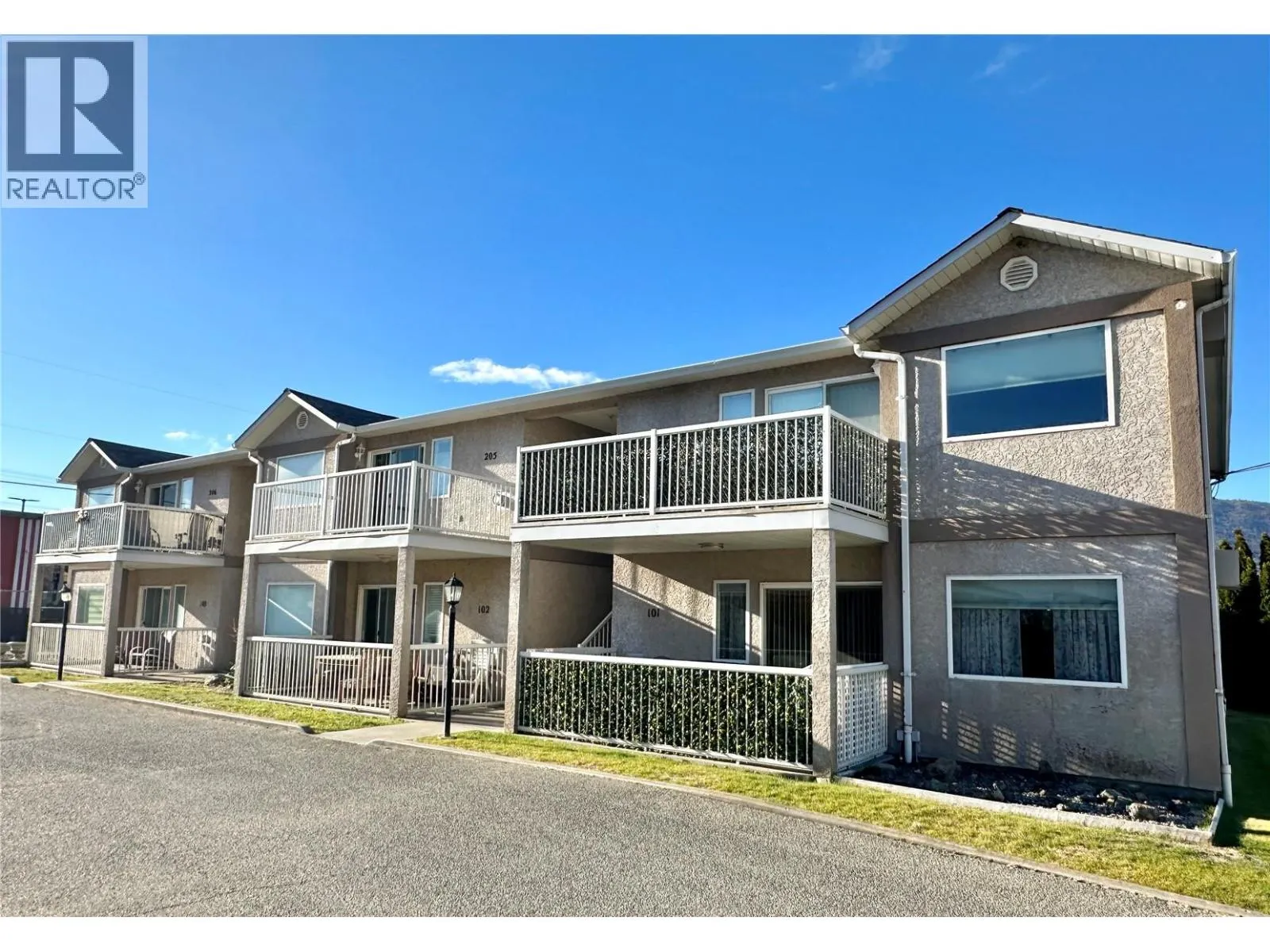 6201 Maple Drive Unit# 206