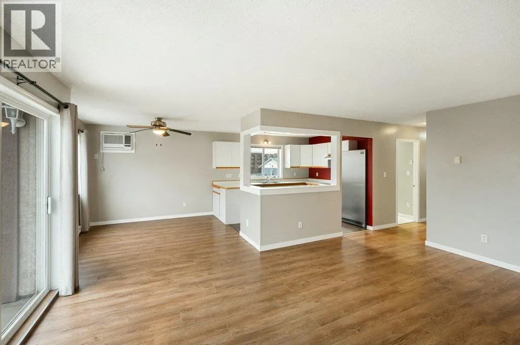 6201 Maple Drive Unit# 206