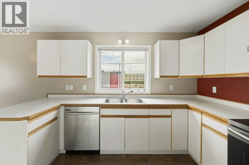 6201 Maple Drive Unit# 206