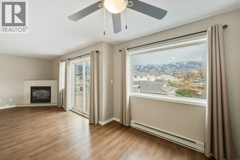 6201 Maple Drive Unit# 206