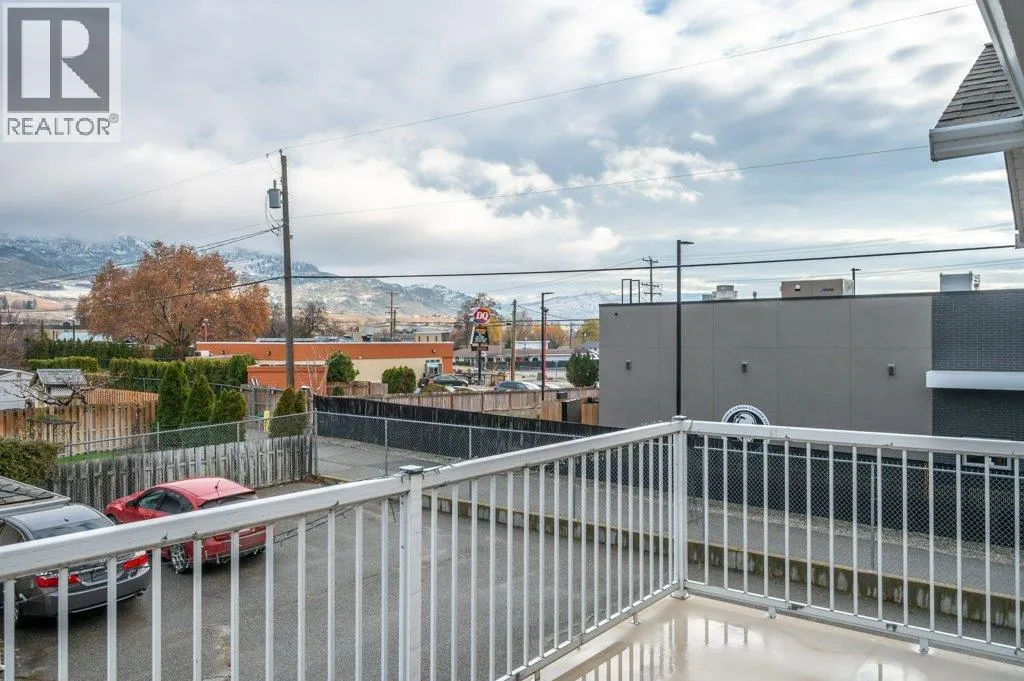 6201 Maple Drive Unit# 206