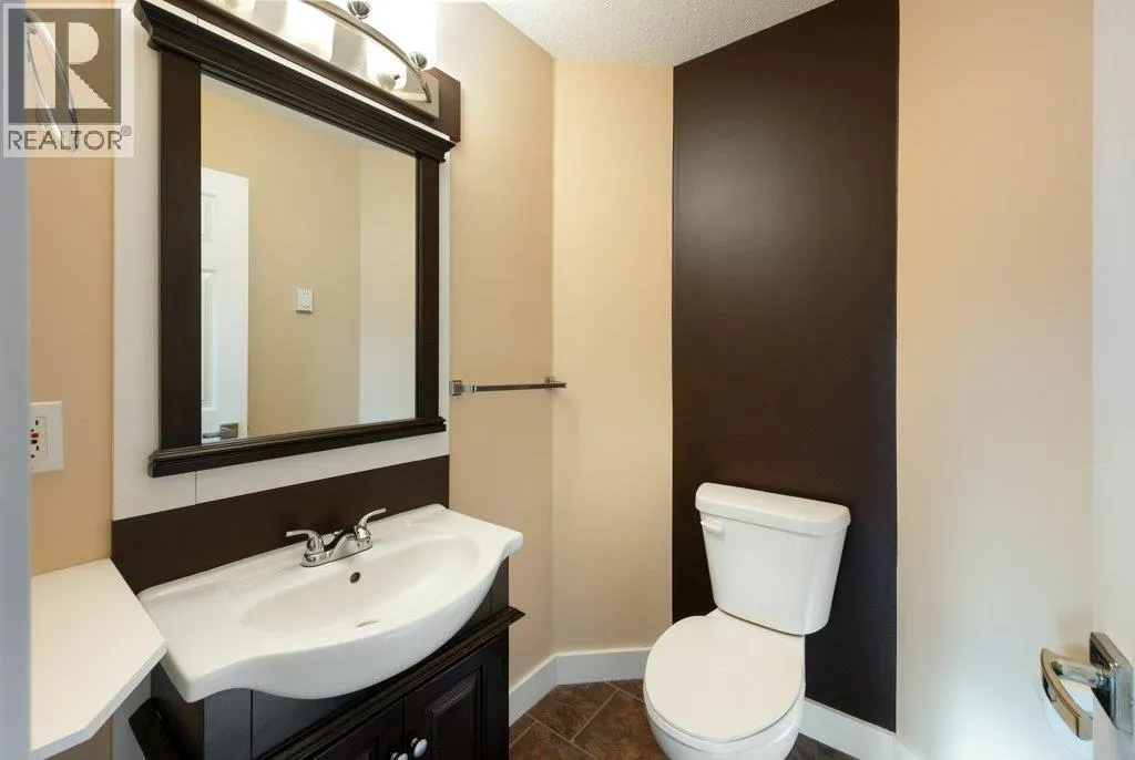 6201 Maple Drive Unit# 206
